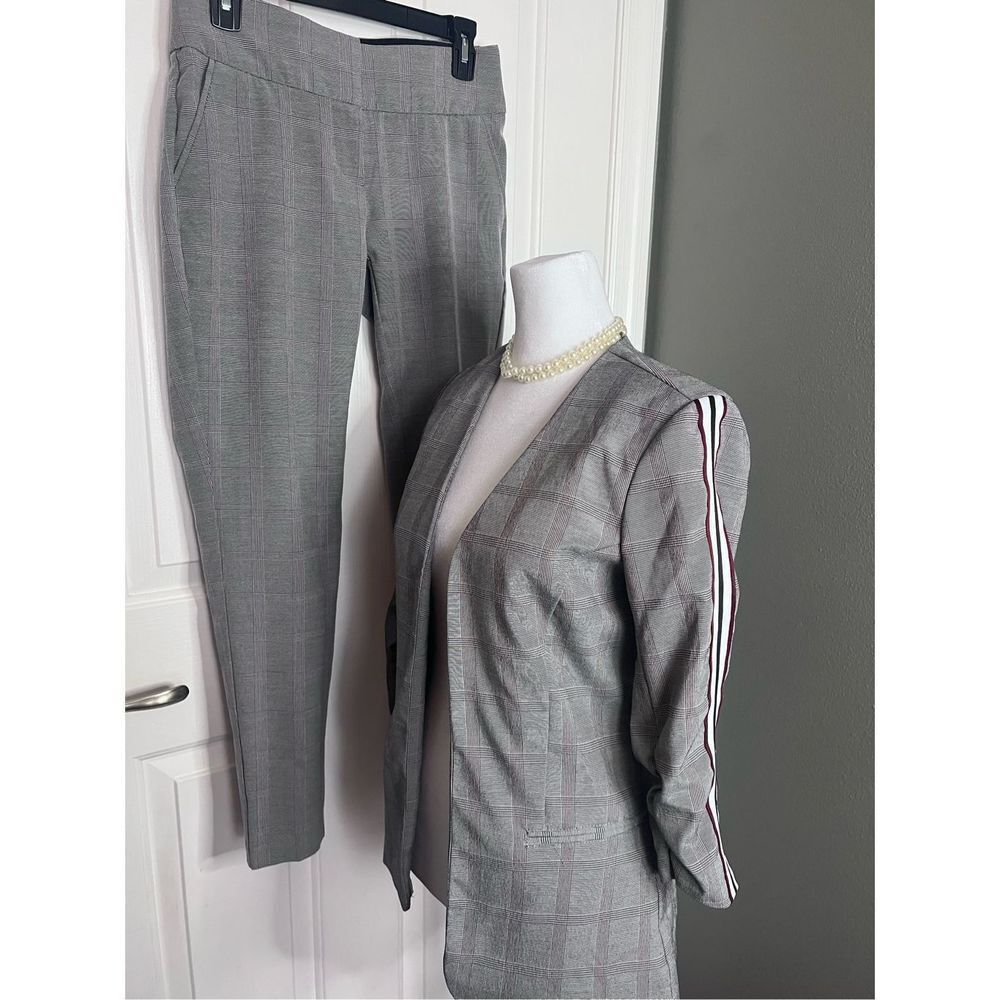 XOXO 2 piece pinstriped blazer and pants size small
